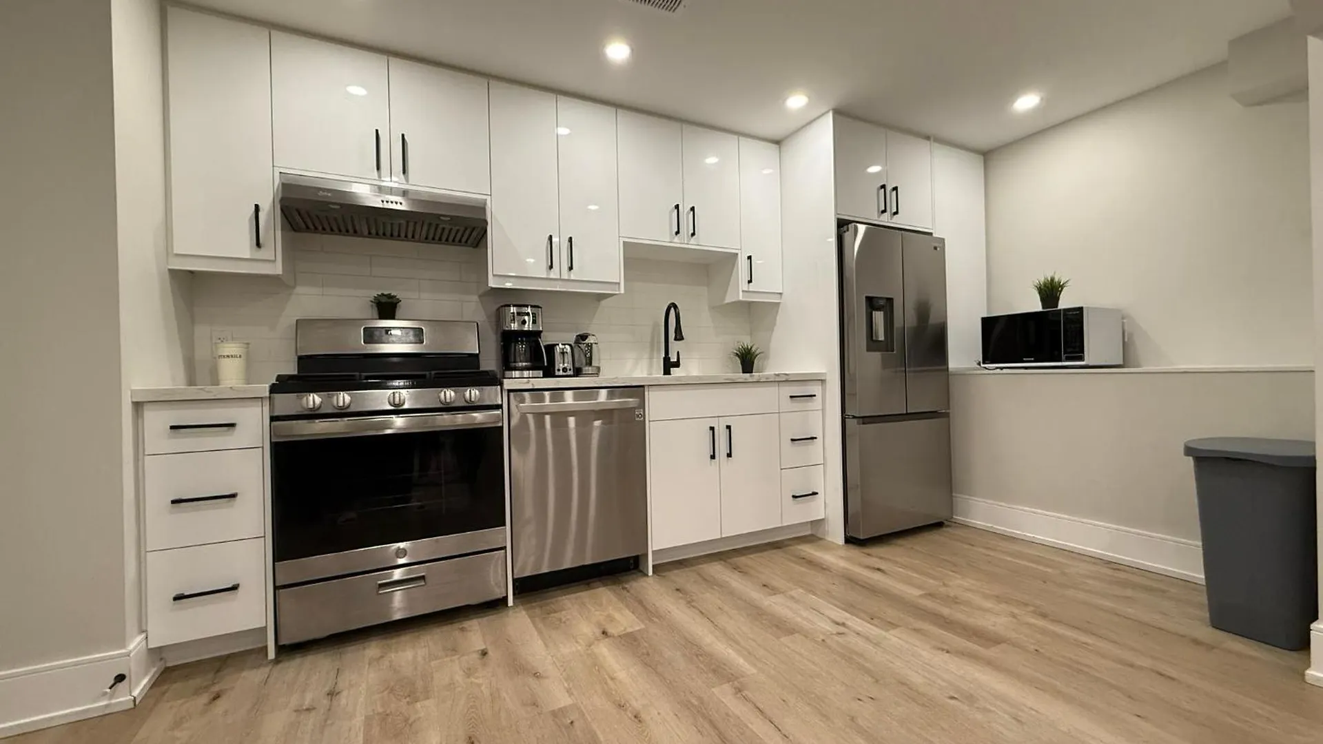 1-Bedroom Apartment Downtown Toronto